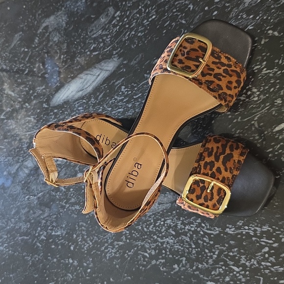 BRAND NEW DIBA LEOPARD PRINT LOW BLOCK HEEL SANDALS R3 - Picture 1 of 16
